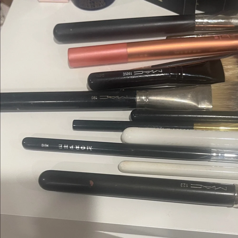 14 item brush bundle MAC, Morphe, Tarte etc - Picture 5 of 7